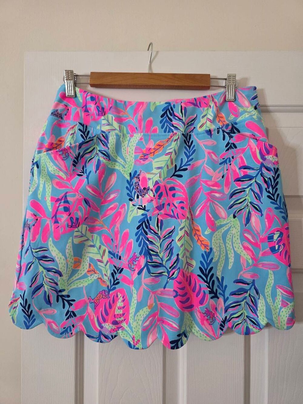 Lilly Pulitzer Skort Monica 8 Blue Luxletic Tropical Leaf Scallop Golf Tennis